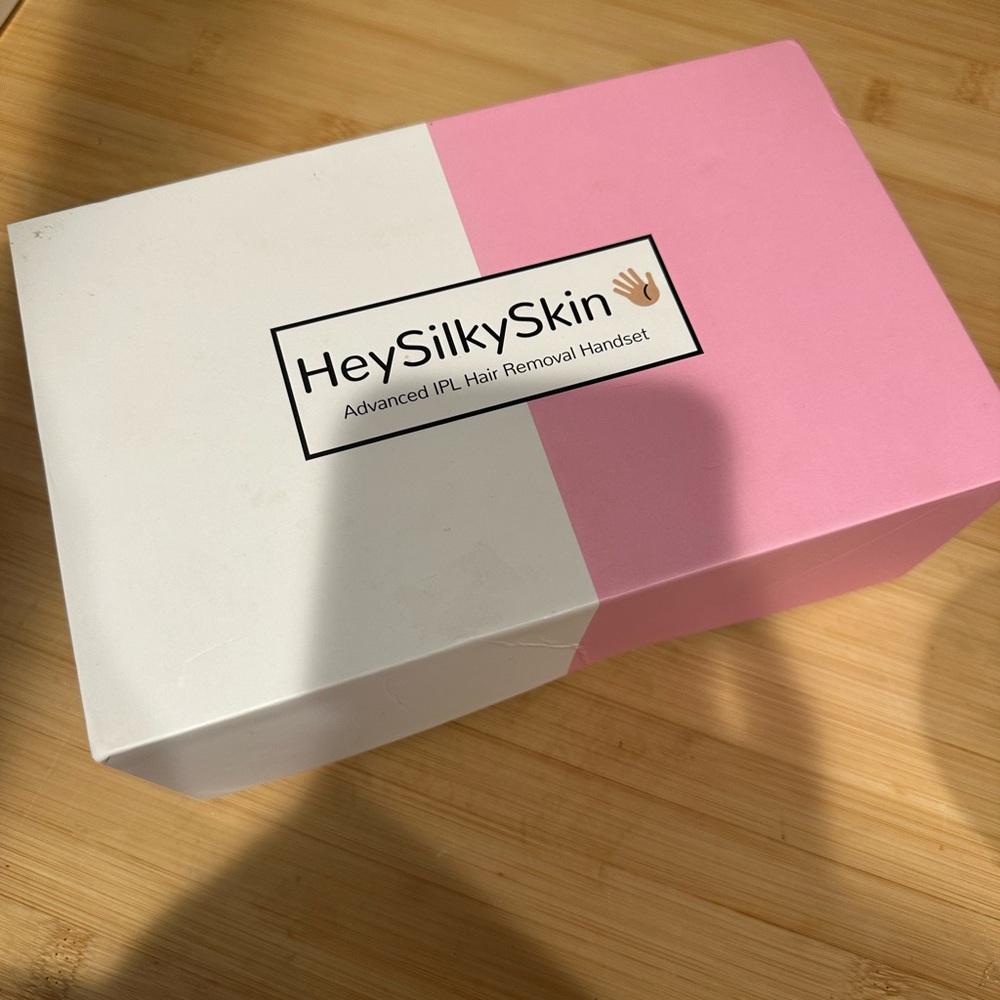 HeySilkySkin IPL Hair Removal Handset - Pink and White